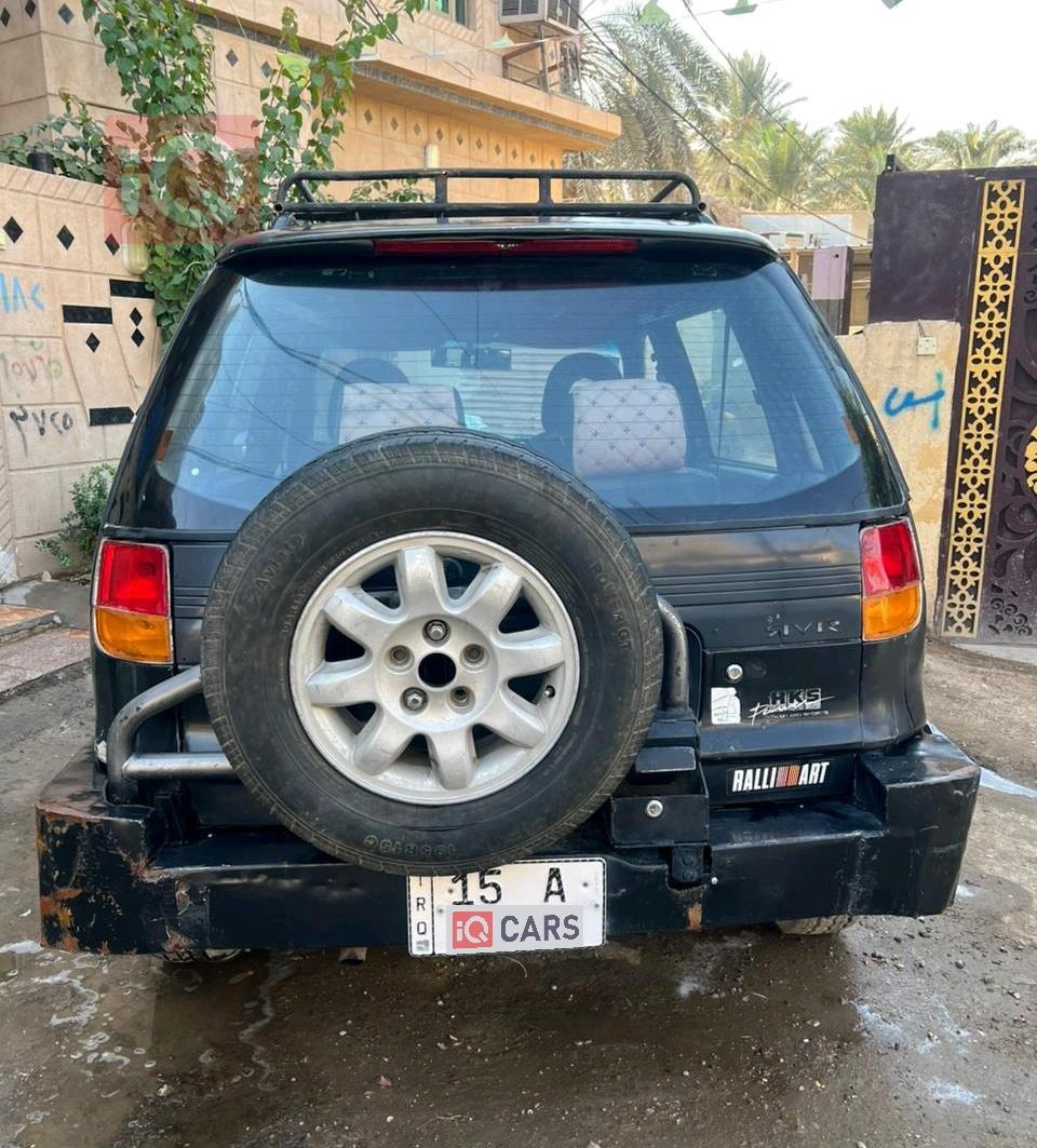 میتسوبیشی RVR